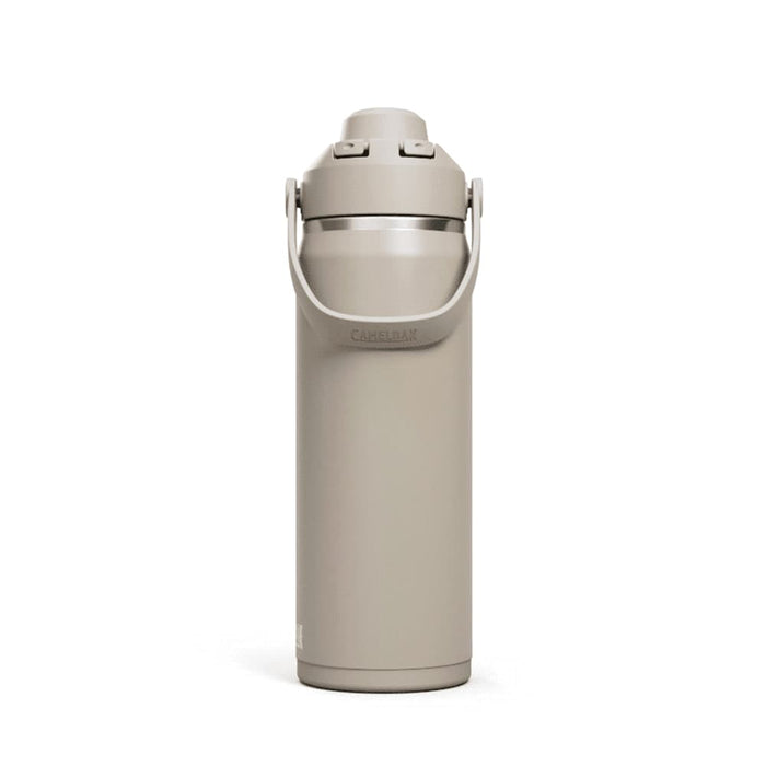 CamelBak - Thrive Chug VSS 0.6L - A drink bottle in a light beige colour with a handle and a screw-on lid, featuring a branding logo.