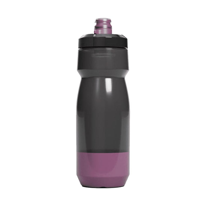 CamelBak - Podium 0.7L - A drink bottle in grey and purple, featuring a sports cap and a branded design.
