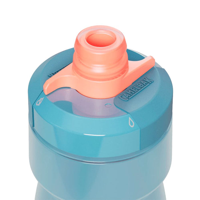 CamelBak - Podium 0.7L - A drink bottle in shades of blue with a pink nozzle and a logo on the cap.